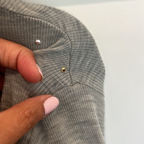 ST JOHN woman’s top - Picture 4 of 6